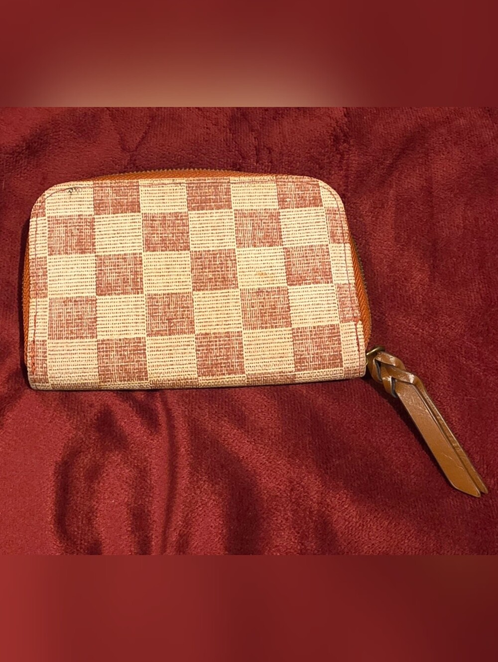 Universal Thread Small Zipper Wallet